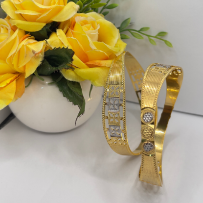Buy 18K Gold Bangles Online