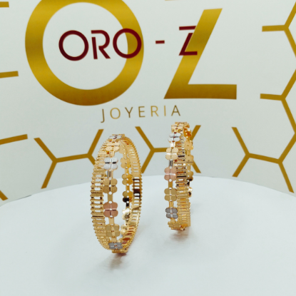 Picture of Three Tone Flower Design Tokyo CNC Gold Bangles
