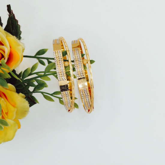 Trendy CNC crafted jewelry