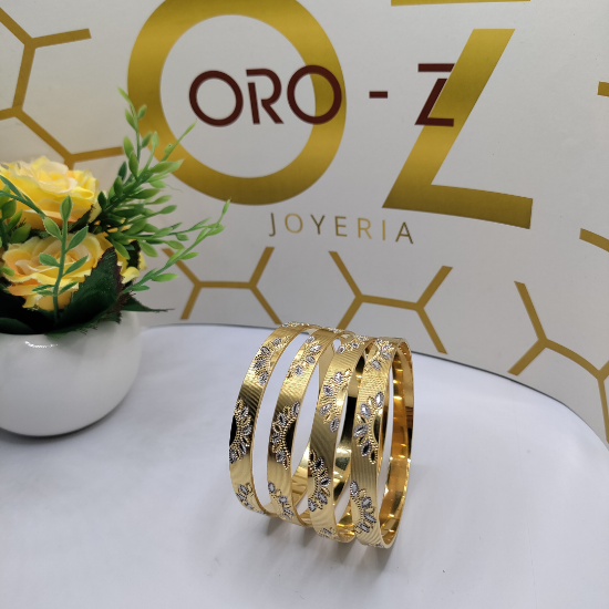 Picture of Ravishing Style London Gold CNC Bangles