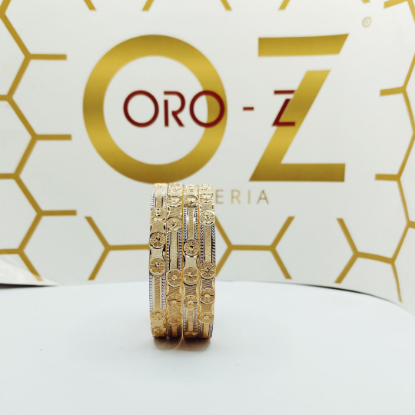 Modish Gold Bangles