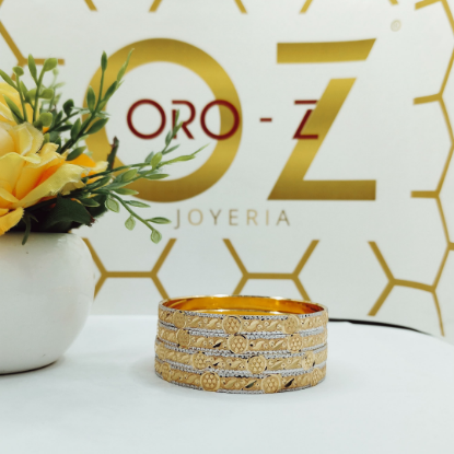 Picture of Traditional Gold Mumbai Bangles for Women – Culture Meets Craft